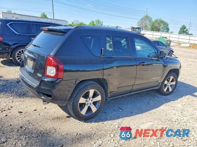 Trzecie zdjęcie samochodu z tyłu: 2017 JEEP COMPASS LATITUDE VIN:1C4NJDEB7HD125344 - miniatura