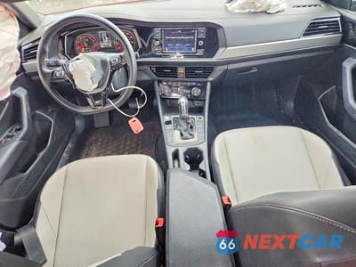 Zdjęcie 8 z 12 samochodu: 2019 VOLKSWAGEN JETTA S VIN:3VWC57BU8KM106605 - miniatura