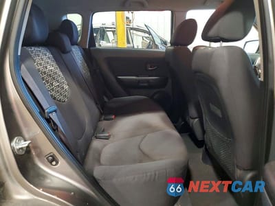 Zdjęcie 10 z 11 samochodu: 2011 KIA SOUL + VIN:KNDJT2A29B7246529 - miniatura