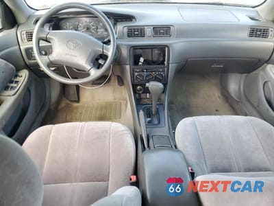 Zdjęcie 8 z 12 samochodu: 1998 TOYOTA CAMRY LE VIN:4T1BG22K0WU342270 - miniatura
