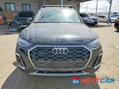 Piąte zdjęcie samochodu w środku: 2022 AUDI Q5 PREMIUM 45 VIN:WA1GAAFYXN2120568 - miniatura