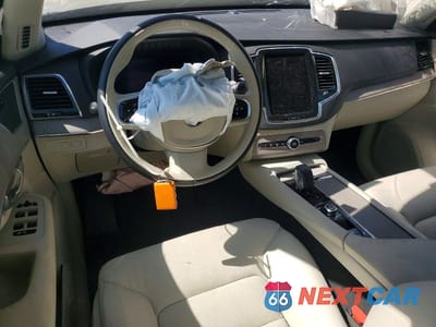 Zdjęcie 8 z 12 samochodu: 2025 VOLVO XC90 PLUS VIN:YV4H60JE8S1290932 - miniatura