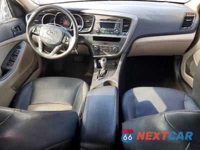Zdjęcie 8 z 12 samochodu: 2012 KIA OPTIMA LX VIN:5XXGM4A77CG051925 - miniatura