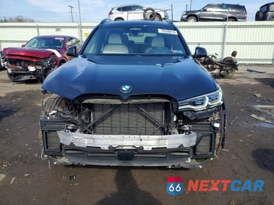 Piąte zdjęcie samochodu w środku: 2020 BMW X7 M50I VIN:5UXCX6C09L9D34813 - miniatura