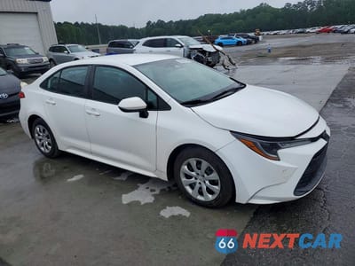 Czwarte zdjęcie samochodu z boku: 2023 TOYOTA COROLLA LE VIN:5YFB4MDE7PP029702 - miniatura