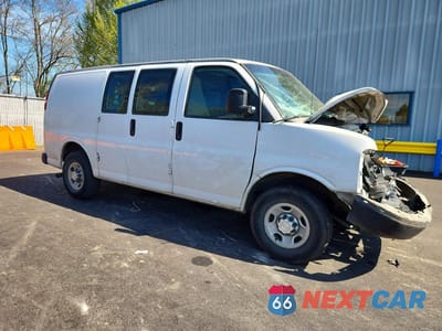 Czwarte zdjęcie samochodu z boku: 2014 CHEV EXPRESS G2500 VIN:1GCWGFCA9E1206142 - miniatura