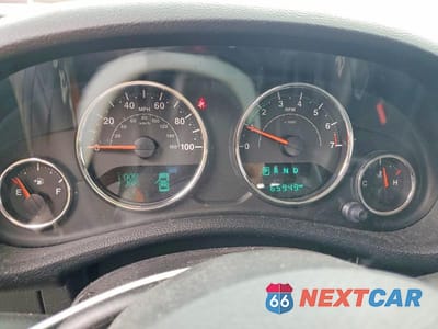 Zdjęcie 9 z 13 samochodu: 2018 JEEP WRANGLER UNLIMITED SAHARA VIN:1C4BJWEG9JL868416 - miniatura