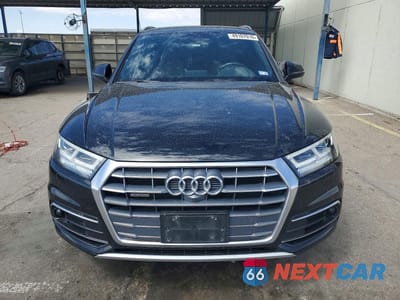 Piąte zdjęcie samochodu w środku: 2019 AUDI Q5 PRESTIGE VIN:WA1CNAFYXK2062542 - miniatura