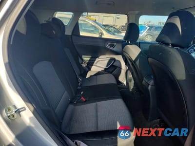 Zdjęcie 10 z 11 samochodu: 2021 KIA SOUL S VIN:KNDJ23AU6M7796526 - miniatura