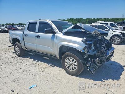 Czwarte zdjęcie samochodu z boku: 2025 TOYOTA TACOMA SR VIN:3TYKD5HN6ST037388 - miniatura