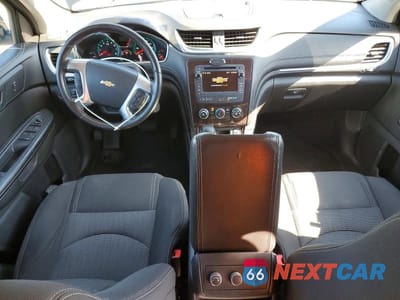 Zdjęcie 8 z 12 samochodu: 2017 CHEVROLET TRAVERSE LT VIN:1GNKRGKD7HJ100486 - miniatura