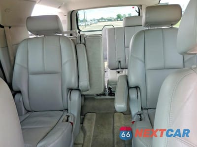 Zdjęcie 10 z 13 samochodu: 2008 GMC YUKON XL VIN:1GKFK16358R266752 - miniatura