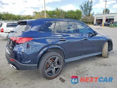 Trzecie zdjęcie samochodu z tyłu: 2024 MERCEDES-BENZ GLC 300 VIN:W1NKM4GB1RF174934 - miniatura