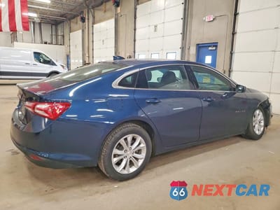 Trzecie zdjęcie samochodu z tyłu: 2020 CHEVROLET MALIBU LT VIN:1G1ZD5ST1LF058709 - miniatura