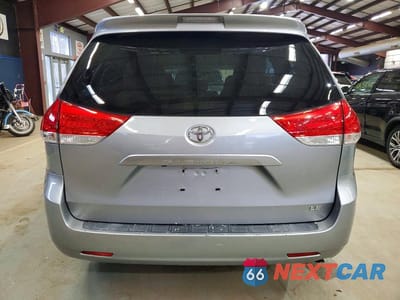 Zdjęcie 6 z 13 samochodu: 2011 TOYOTA SIENNA LE 8-PASSENGER VIN:5TDKK3DC2BS156713 - miniatura