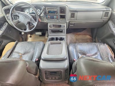Zdjęcie 8 z 12 samochodu: 2004 CHEVROLET AVALANCHE K1500 VIN:3GNEK12T04G185270 - miniatura