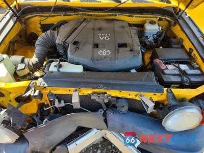 Zdjęcie 12 z 13 samochodu: 2007 TOYOTA FJ CRUISER BASE VIN:JTEZU11F870003058 - miniatura