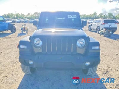 Piąte zdjęcie samochodu w środku: 2023 JEEP WRANGLER SPORT VIN:1C4HJXDN1PW531181 - miniatura
