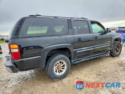 Trzecie zdjęcie samochodu z tyłu: 2000 CHEVROLET SUBURBAN K2500 VIN:3GNGK26U1YG175063 - miniatura