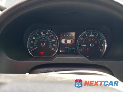 Zdjęcie 9 z 12 samochodu: 2012 JAGUAR XF VIN:SAJWA0FB7CLS29005 - miniatura