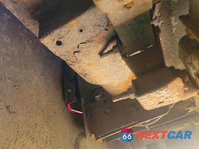 Zdjęcie 11 z 12 samochodu: 2011 CHEVROLET SILVERADO K1500 VIN:1GCRKPE02BZ310071 - miniatura