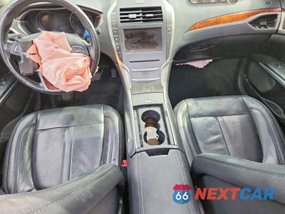 Zdjęcie 8 z 13 samochodu: 2015 LINCOLN MKZ VIN:3LN6L2J9XFR607215 - miniatura