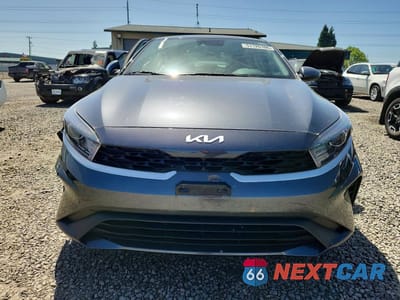 Piąte zdjęcie samochodu w środku: 2023 KIA FORTE LXS VIN:3KPF24AD8PE662262 - miniatura