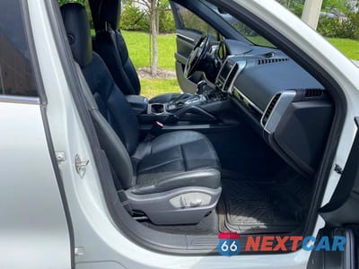 Piąte zdjęcie samochodu w środku: 2014 PORSCHE CAYENNE VIN:WP1AA2A24ELA95373 - miniatura