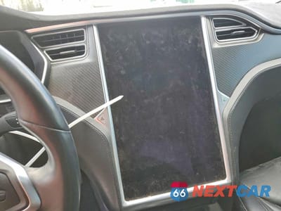 Zdjęcie 9 z 13 samochodu: 2016 TESLA MODEL S VIN:5YJSA1E23GF169379 - miniatura