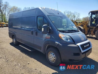 Czwarte zdjęcie samochodu z boku: 2020 RAM PROMASTER 3500 - CARGO VAN *** PRIOR FLEET *** VIN:3C6URVJG3LE136755 - miniatura