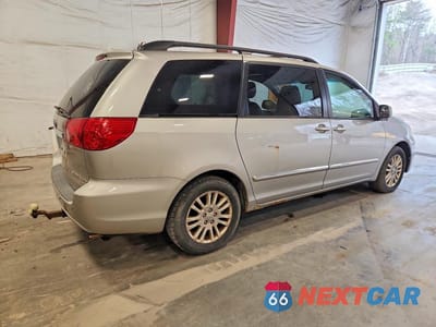 Trzecie zdjęcie samochodu z tyłu: 2010 TOYOTA SIENNA XLE LIMITED VIN:5TDDK4CC0AS030106 - miniatura