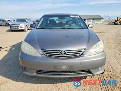 Piąte zdjęcie samochodu w środku: 2006 TOYOTA CAMRY LE VIN:4T1BE30K76U668470 - miniatura