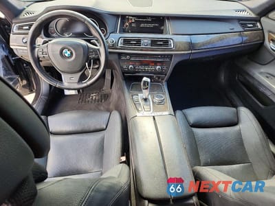 Zdjęcie 8 z 12 samochodu: 2015 BMW 740 I VIN:WBAYA6C54FD826732 - miniatura
