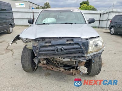Piąte zdjęcie samochodu w środku: 2005 TOYOTA TACOMA PRERUNNER V6 VIN:5TEJU62N25Z117560 - miniatura