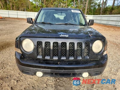 Piąte zdjęcie samochodu w środku: 2013 JEEP PATRIOT SPORT VIN:1C4NJPBA7DD139266 - miniatura