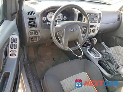 Zdjęcie 8 z 12 samochodu: 2007 FORD ESCAPE XLT VIN:1FMYU93167KA67504 - miniatura