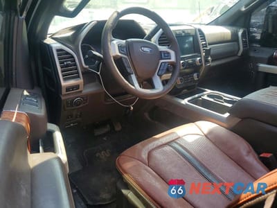 Zdjęcie 8 z 13 samochodu: 2019 FORD F350 SUPER DUTY VIN:1FT8W3BTXKEG64645 - miniatura