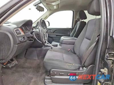 Zdjęcie 7 z 12 samochodu: 2012 CHEVROLET TAHOE C1500 LS VIN:1GNSCAE07CR304822 - miniatura