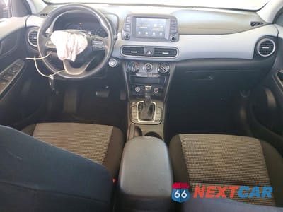 Zdjęcie 8 z 11 samochodu: 2018 HYUNDAI KONA SEL VIN:KM8K62AA4JU075543 - miniatura