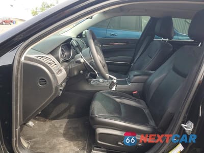 Zdjęcie 7 z 13 samochodu: 2022 CHRYSLER 300 TOURING L VIN:2C3CCADG8NH178988 - miniatura