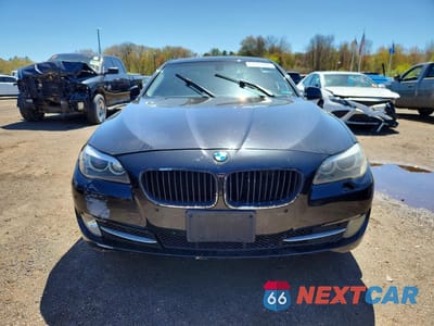 Piąte zdjęcie samochodu w środku: 2013 BMW 535 XI VIN:WBAFU7C50DDU66943 - miniatura