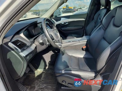 Zdjęcie 7 z 13 samochodu: 2016 VOLVO XC90 T5 VIN:YV4102XK8G1076073 - miniatura