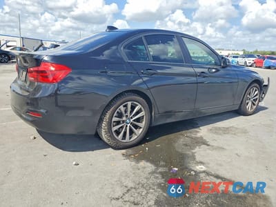 Trzecie zdjęcie samochodu z tyłu: 2016 BMW 320 I VIN:WBA8E1G59GNU11483 - miniatura