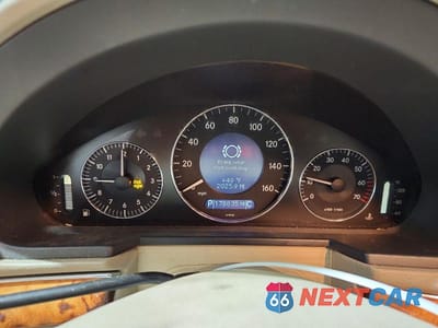 Zdjęcie 9 z 12 samochodu: 2005 MERCEDES-BENZ E 320 4MATIC VIN:WDBUF82J85X166882 - miniatura