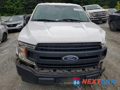 Piąte zdjęcie samochodu w środku: 2019 FORD F150 SUPER CAB VIN:1FTFX1C53KKE28719 - miniatura
