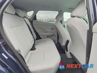 Zdjęcie 11 z 13 samochodu: 2025 HYUNDAI KONA SEL VIN:KM8HBCAB8SU275282 - miniatura