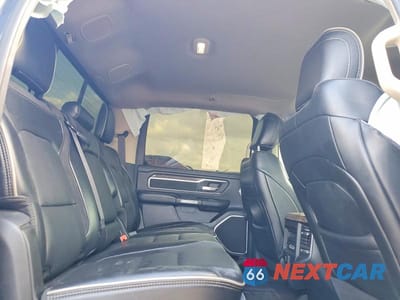 Zdjęcie 10 z 12 samochodu: 2020 RAM 1500 LARAMIE VIN:1C6SRFJM8LN201694 - miniatura