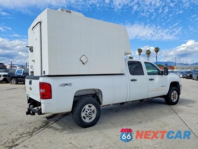 Trzecie zdjęcie samochodu z tyłu: 2014 CHEVROLET SILVERADO 2500 CARGO UTILITY / SERVICE TRUCK VIN:1GC1KXCG1EF105814 - miniatura