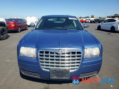 Piąte zdjęcie samochodu w środku: 2007 CHRYSLER 300 VIN:2C3KA43R87H710586 - miniatura