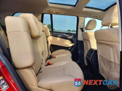 Zdjęcie 11 z 12 samochodu: 2017 MERCEDES-BENZ GLS 450 4MATIC VIN:4JGDF6EE4HA773238 - miniatura